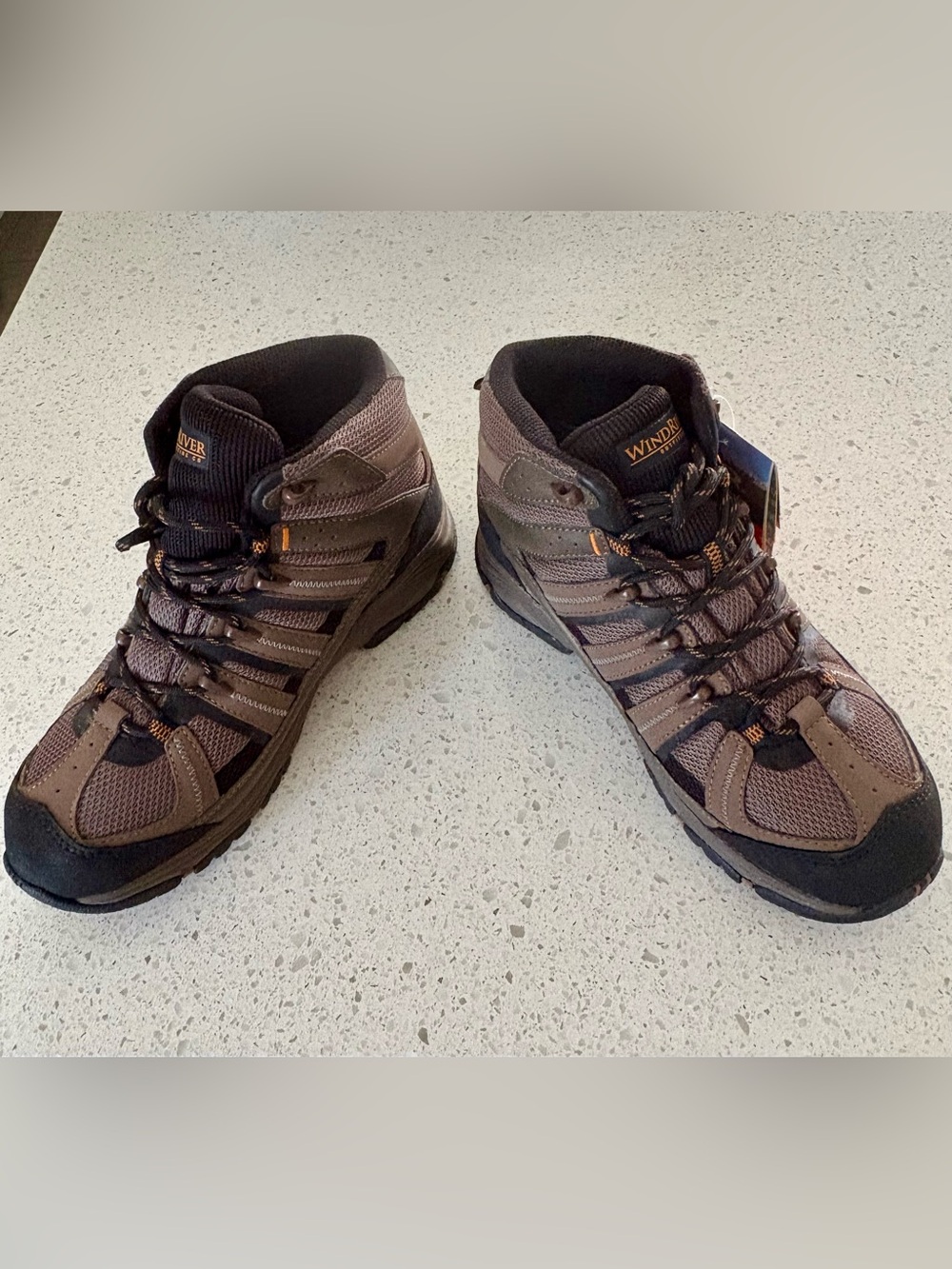 WindRiver Waterproof Hiking Boots (Men’s Size 8/Women’s Size 10)